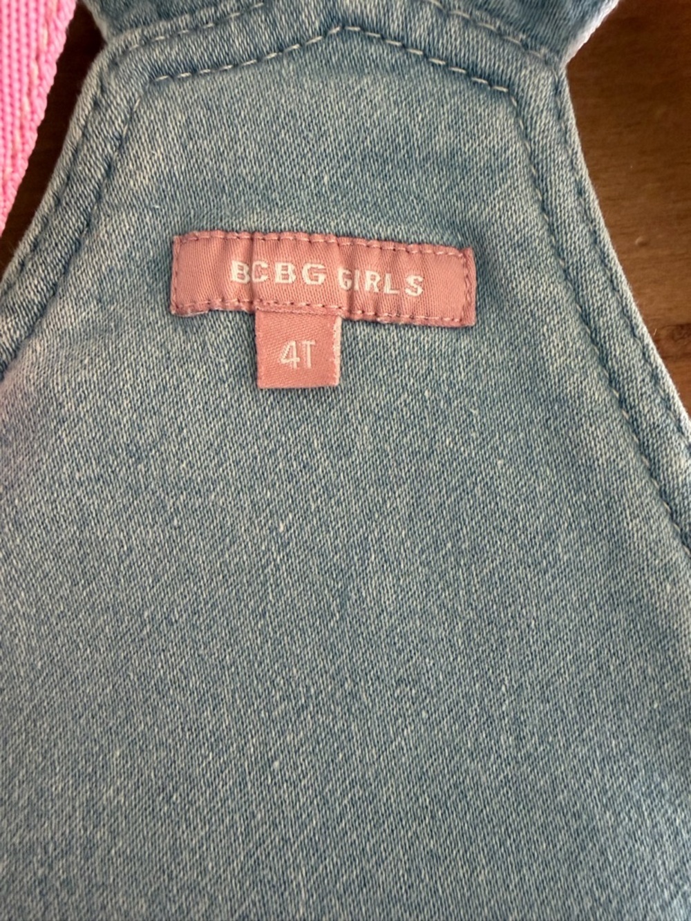 BCBGirls Light Wash Denim Short Overalls with Pink and Blue Straps Size 4T - Picture 6 of 7